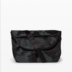 All Night Festival Bag 5L Black Camo